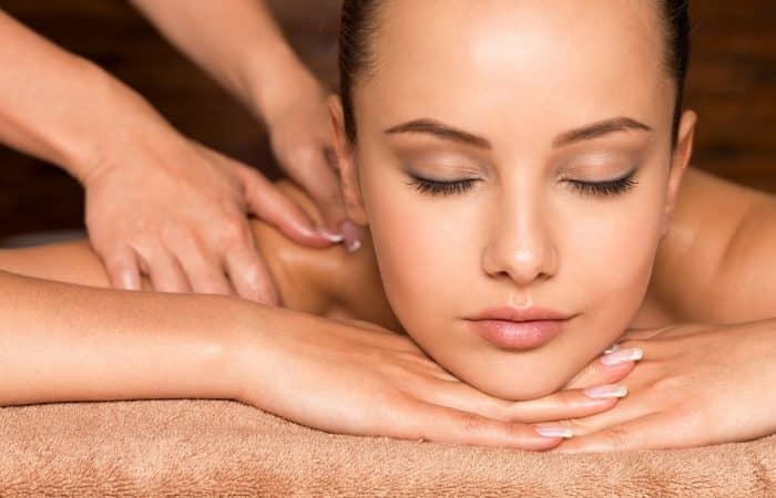 Massage à L'institut Secrets de Beauté à Avord